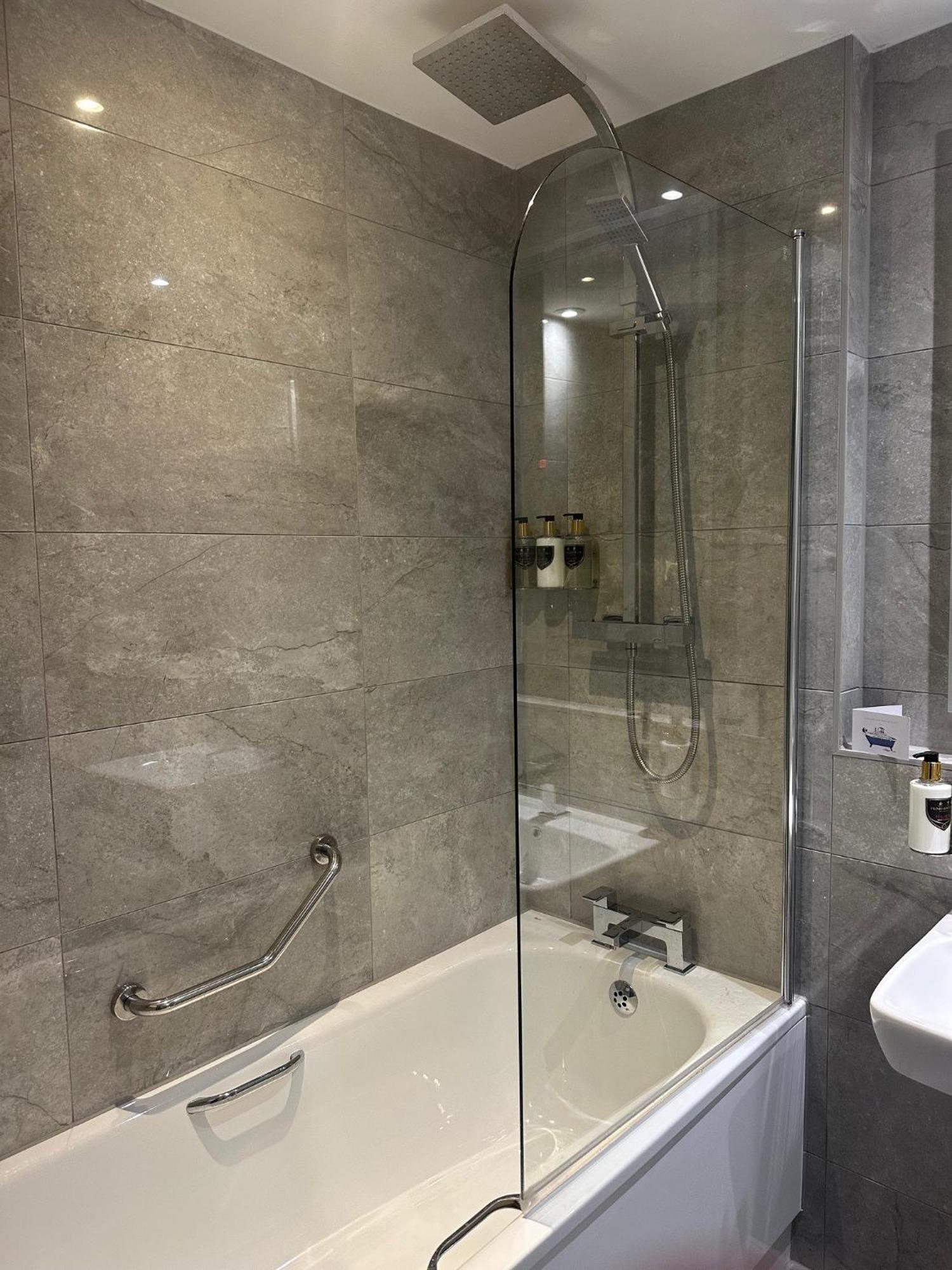 Deluxe Double Room with Lake View